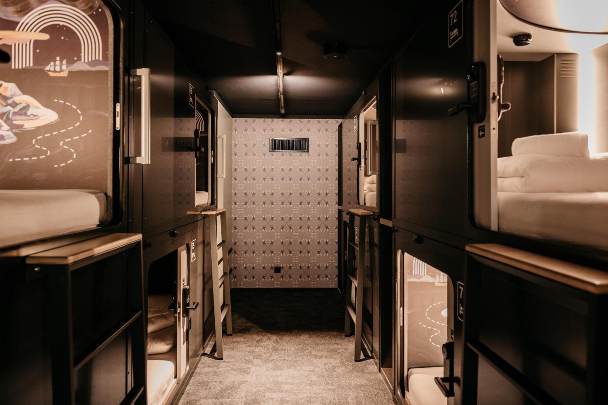 Capsule Hotel - Lucerne Old Town Luaran gambar
